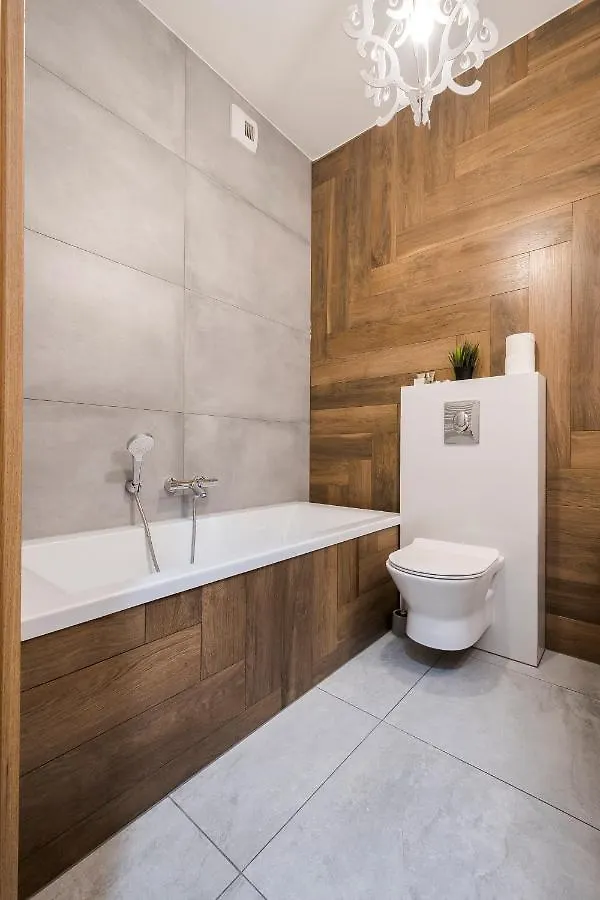 Apartament Z Ogrodkiem I Garazem Posen